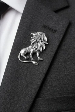 Silver Lion Dotted Design Lapel Pin
